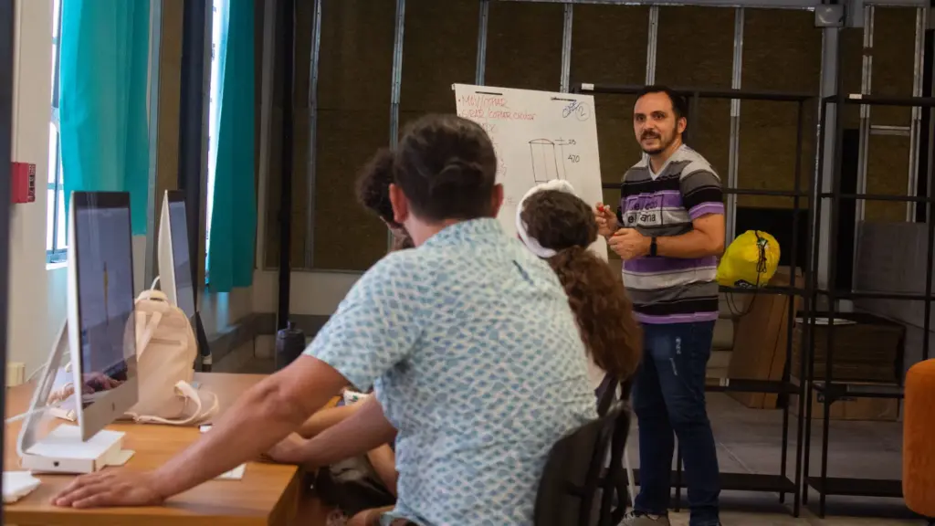 2000 68acab92119b8.jpg